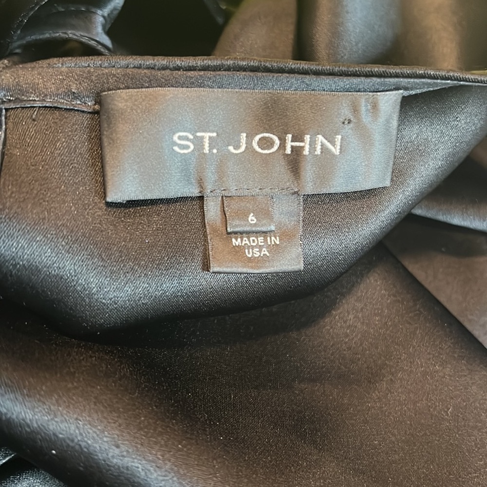 St. John Black Satin & Wool Blend Embellished Blouson Dress Size 6 - Picture 7 of 8